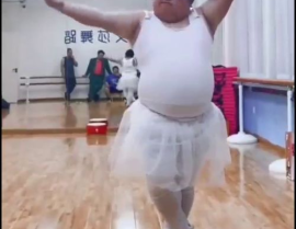 超级搞笑视频笑死人,笑到人生巅峰