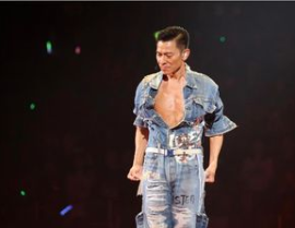 刘德华南宁演唱会,天王归来，激情燃动绿城之夜”